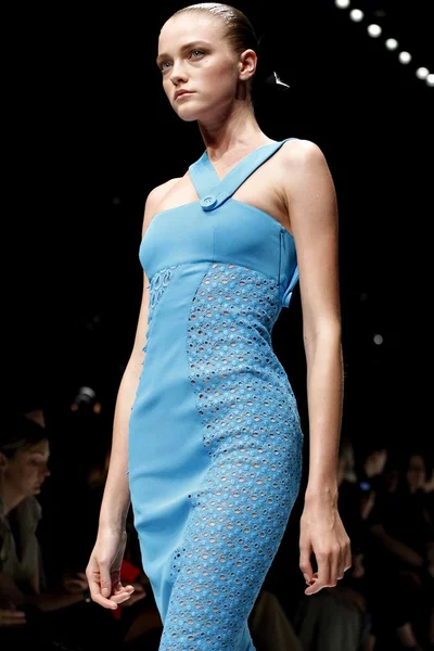 Look 90
